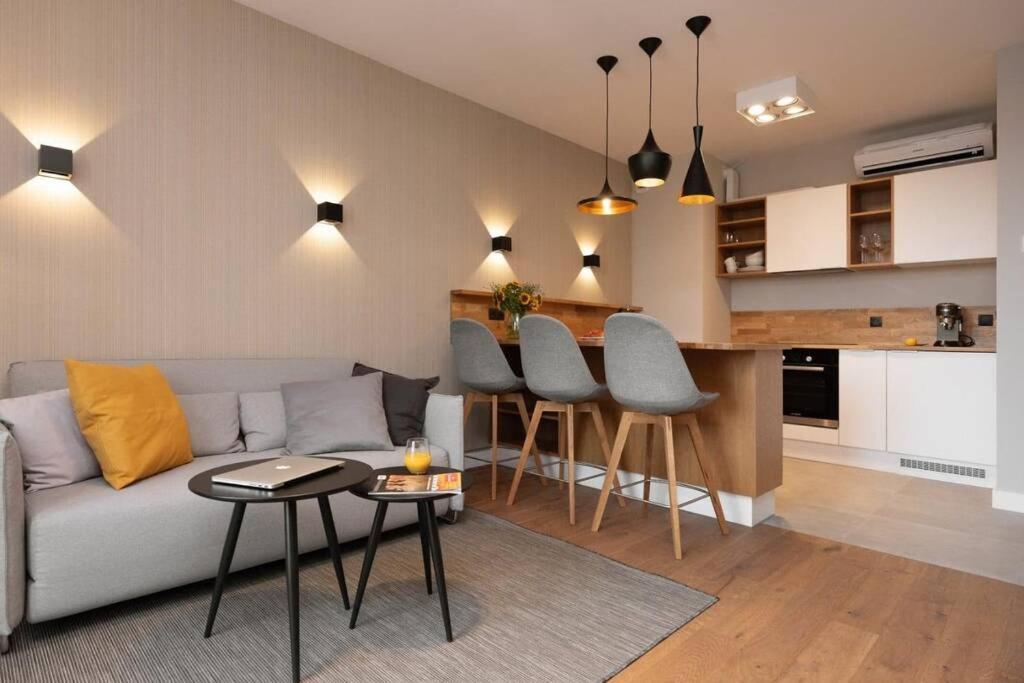 Stylish Apartment Luminis In Krakow'S Kazimierz — Photos 2